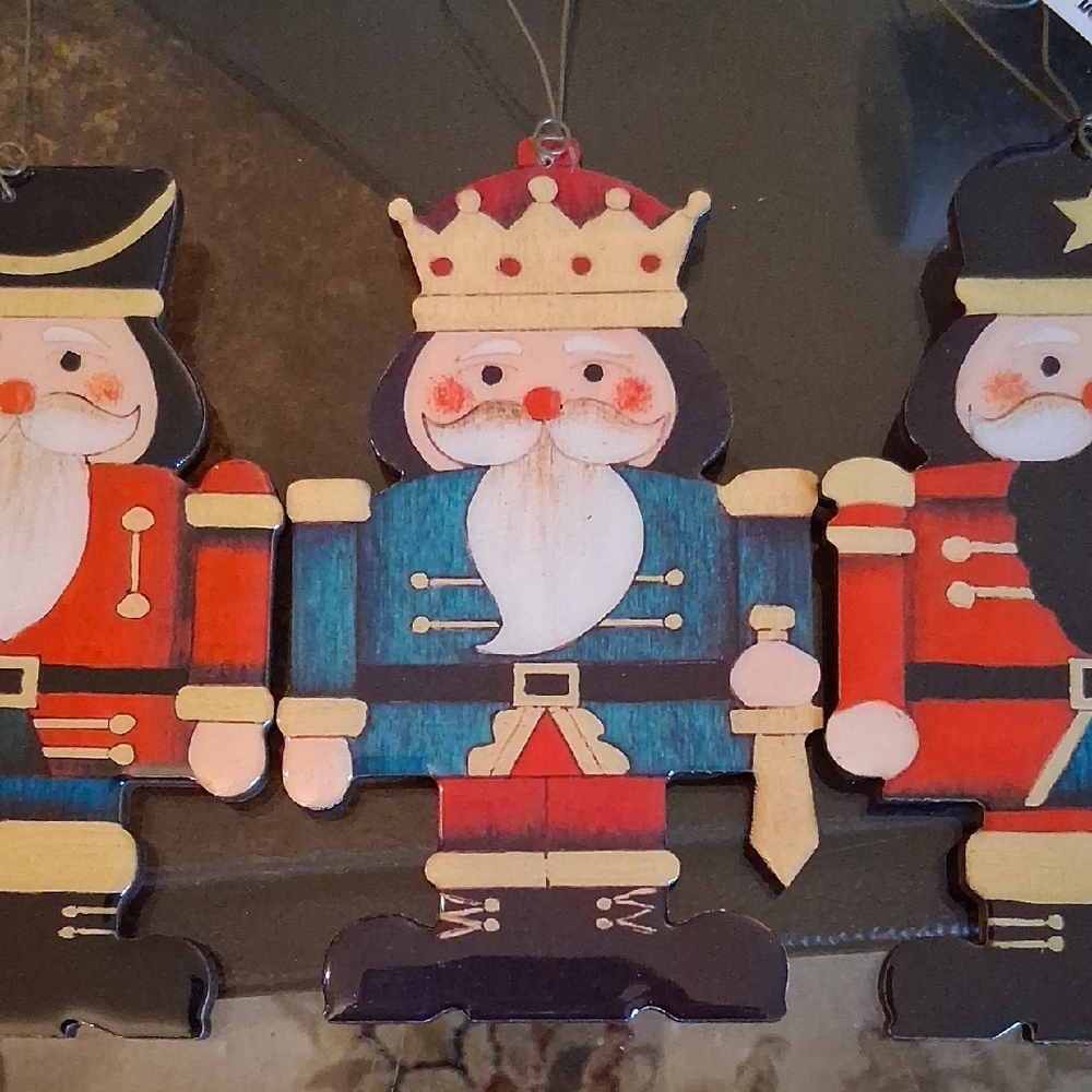 NUTCRACKER ORNAMENTS